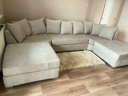 Bishop U-Shape Sofa Alaska Silver Scatterback